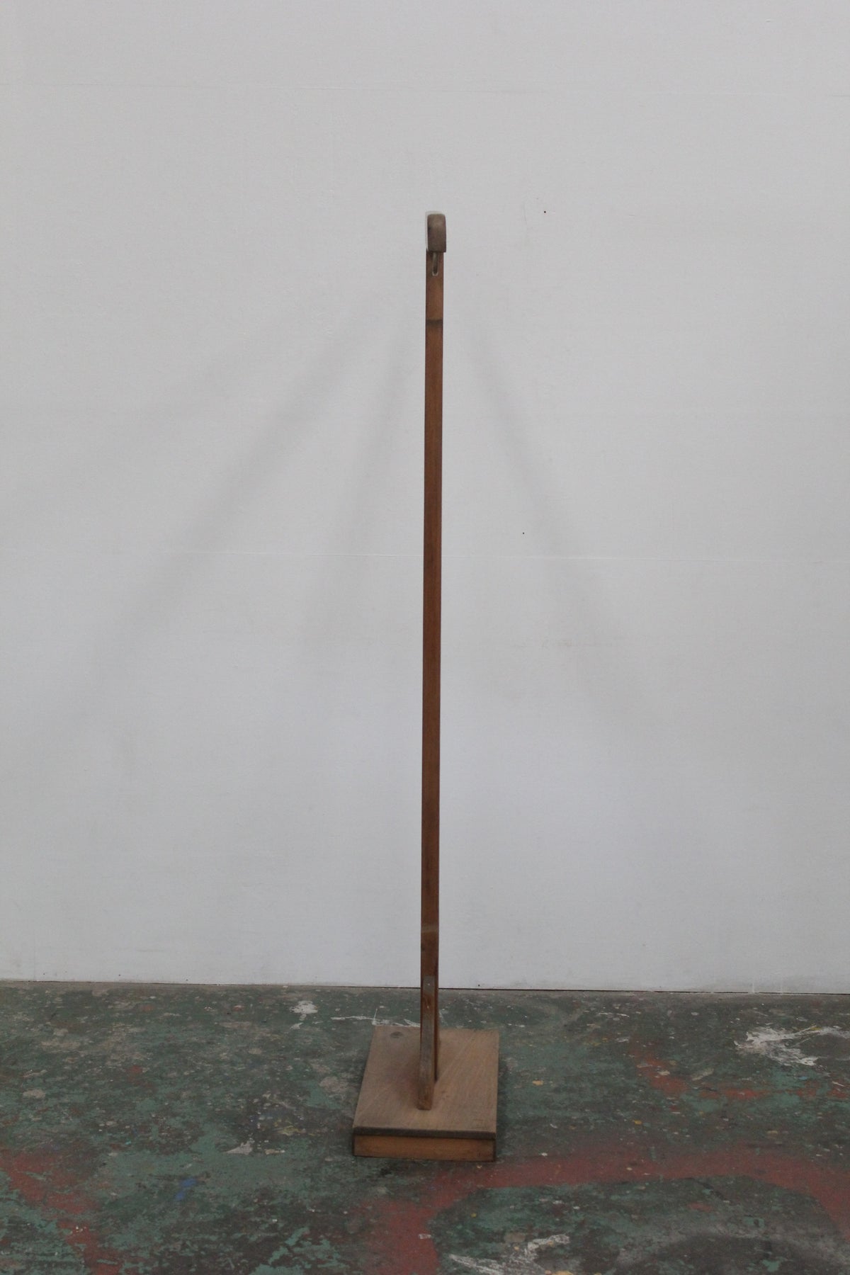 #1023 coat stand