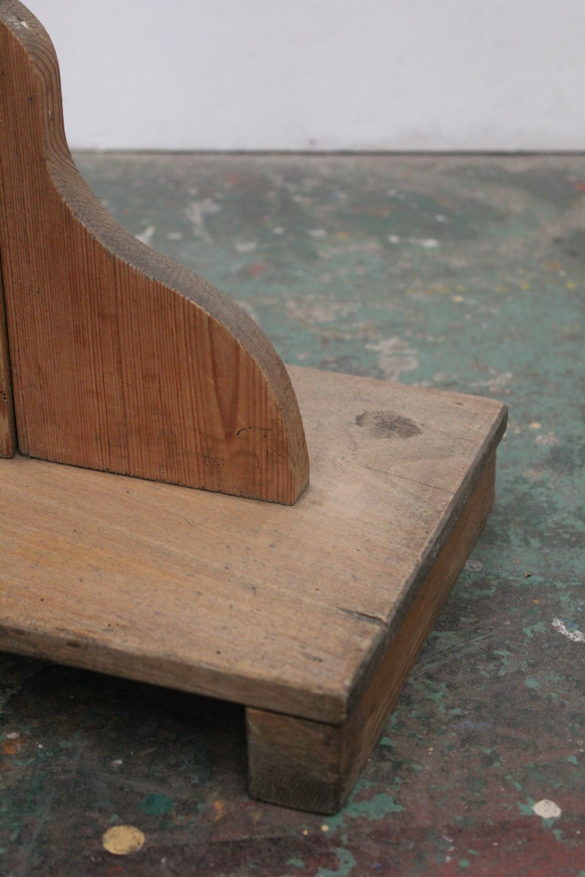 #1023 coat stand