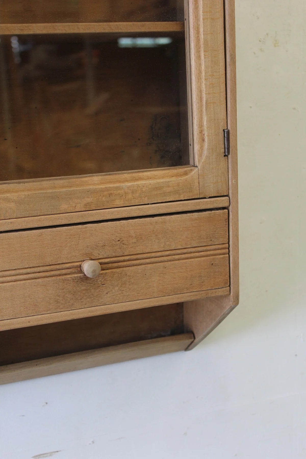 #5265 small cabinet