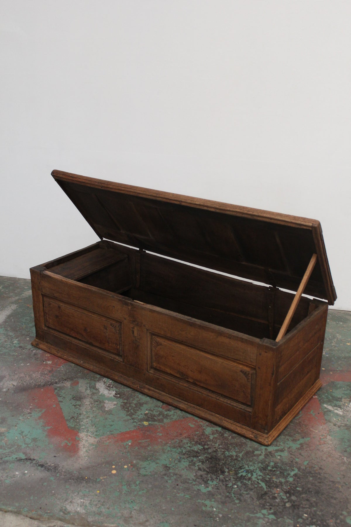 #1145 box bench