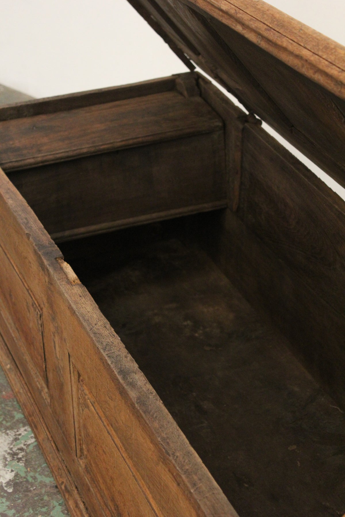 #1145 box bench