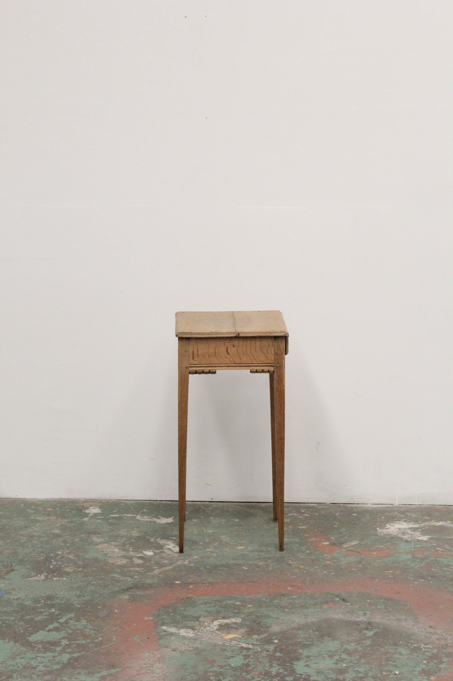 #1153 side table