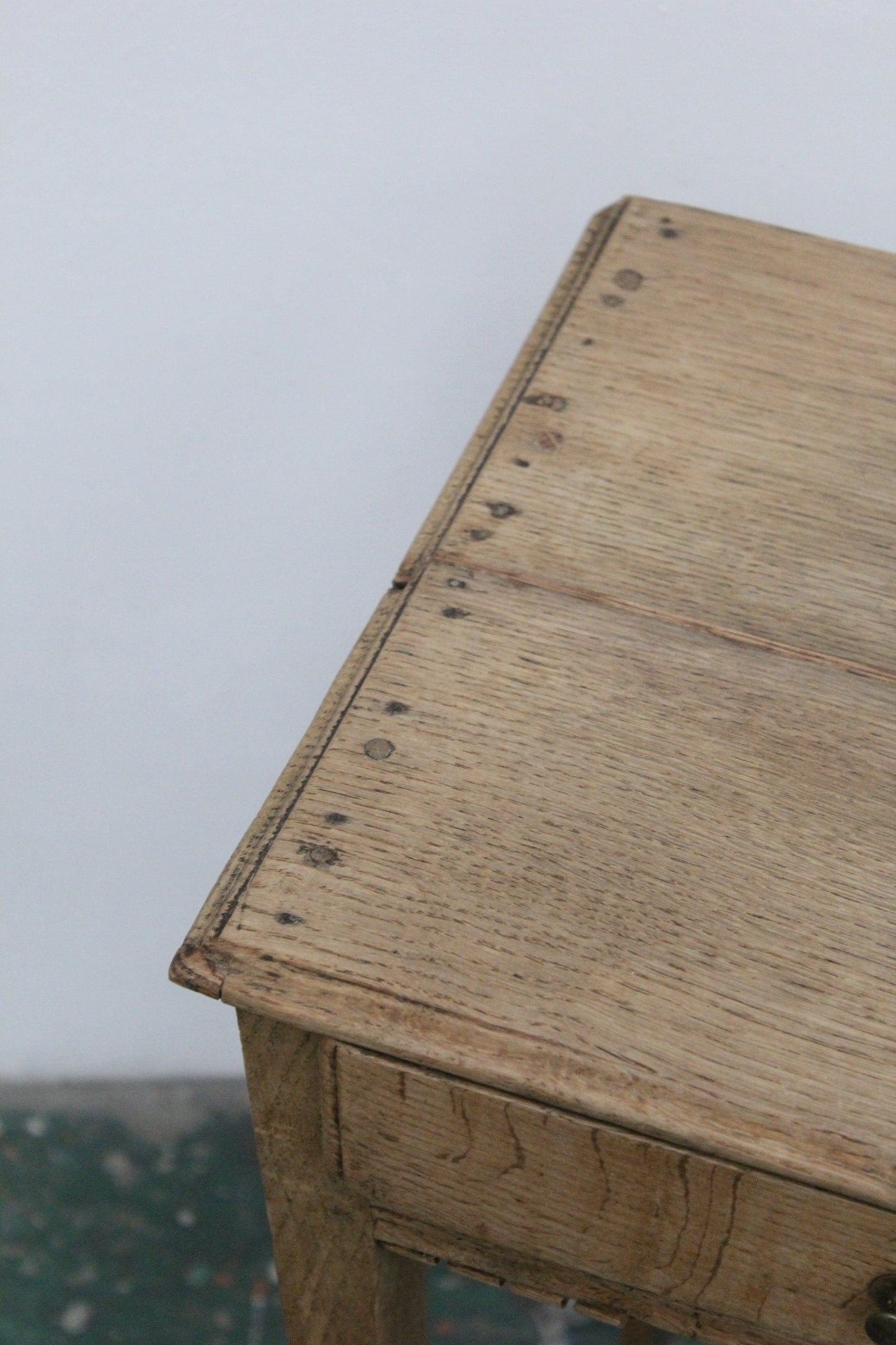#1153 side table