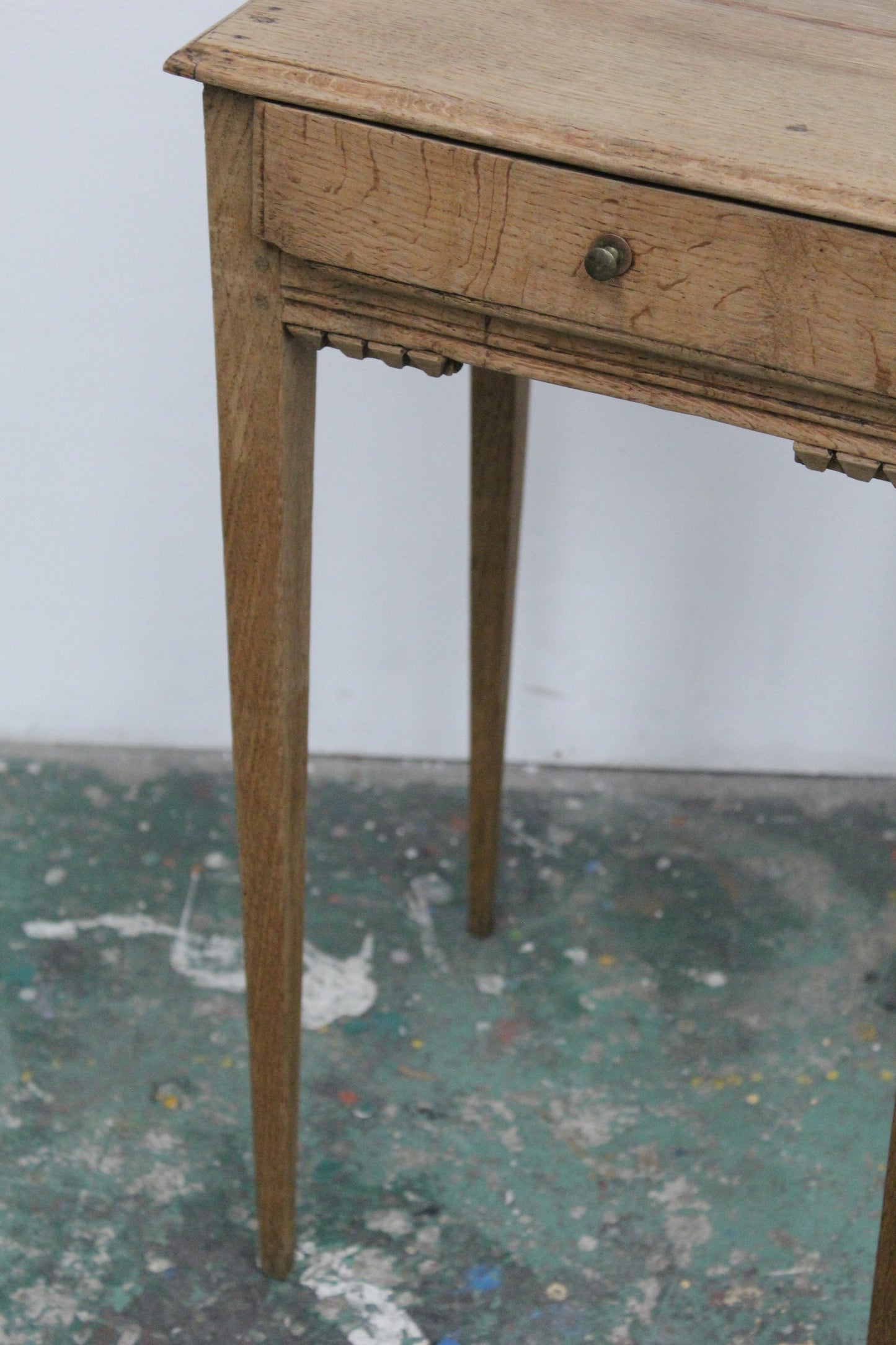 #1153 side table