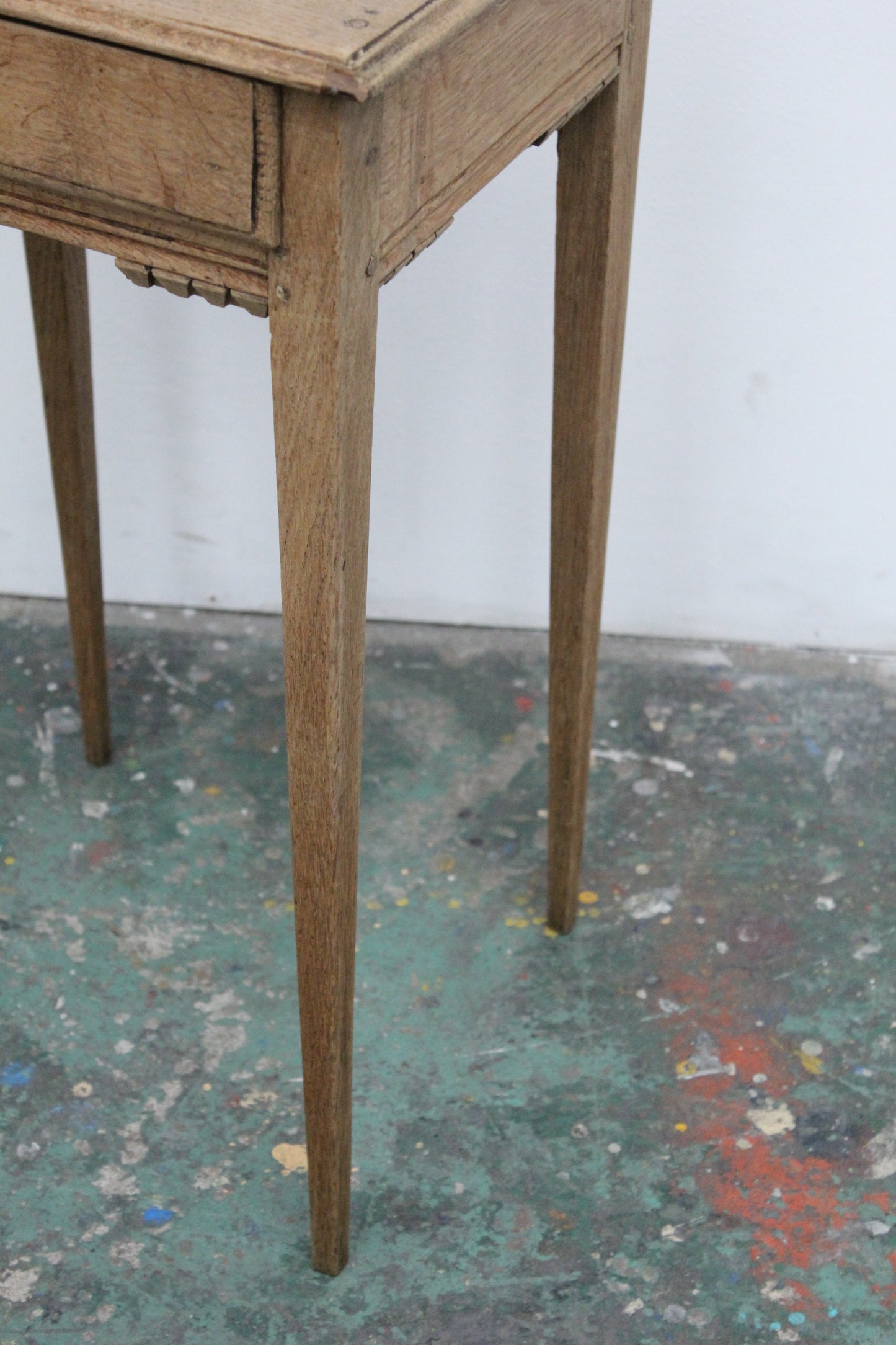 #1153 side table