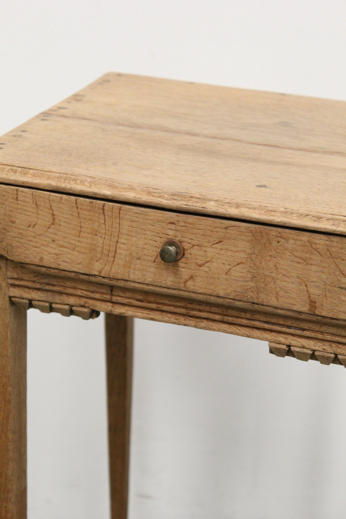 #1153 side table