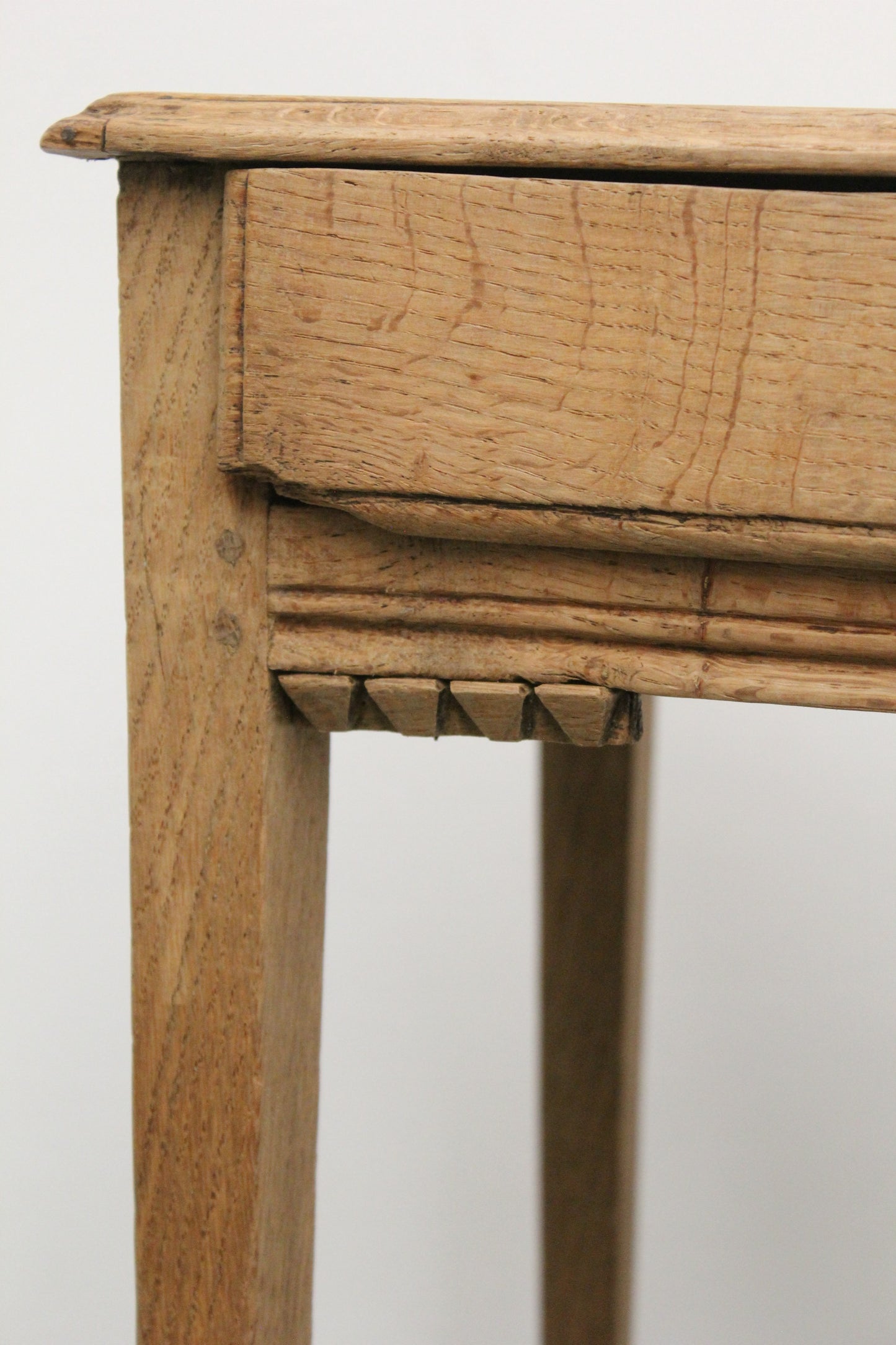 #1153 side table