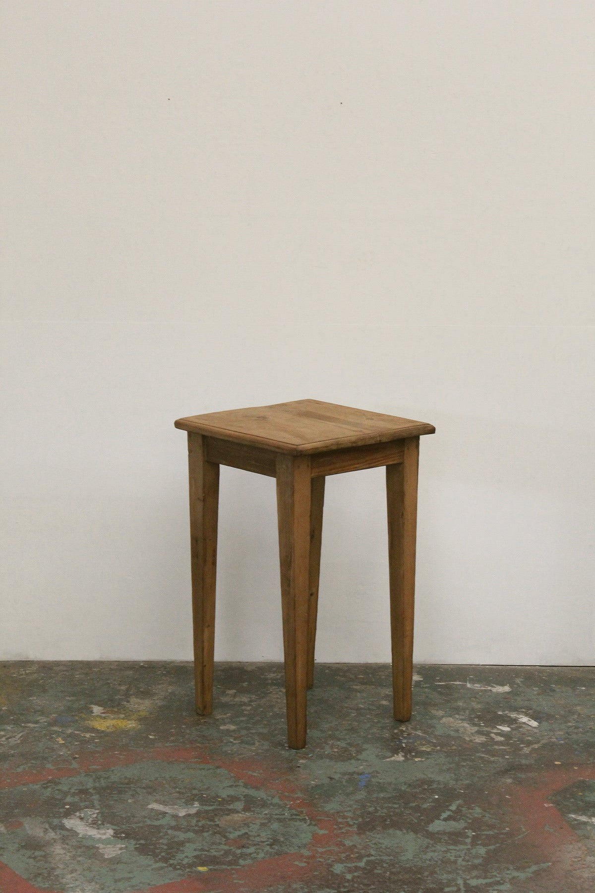 #0943 table