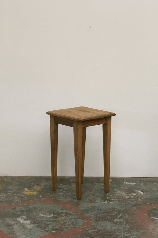 #0943 table