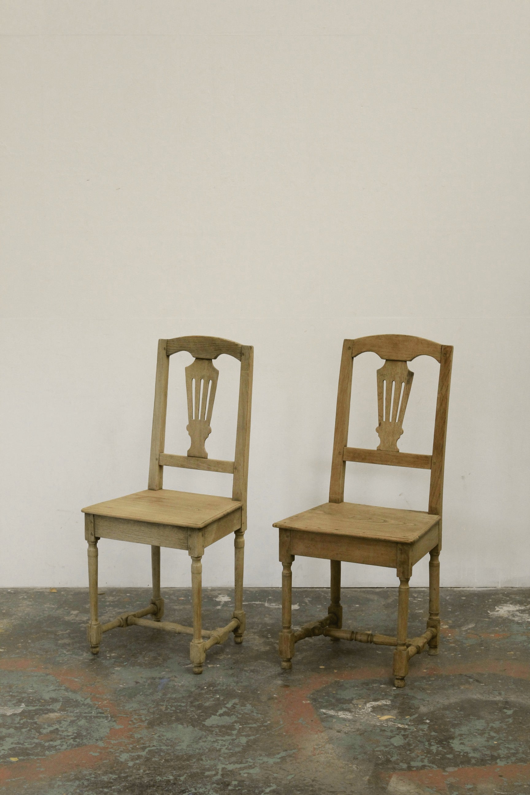 #1056 chair