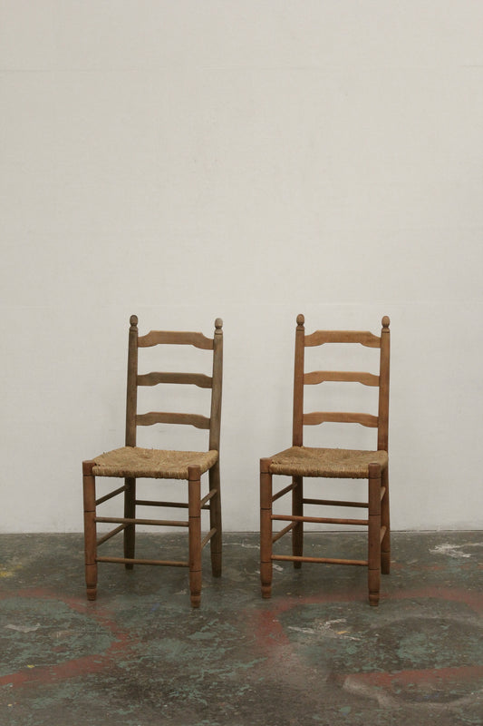 #1069 chair