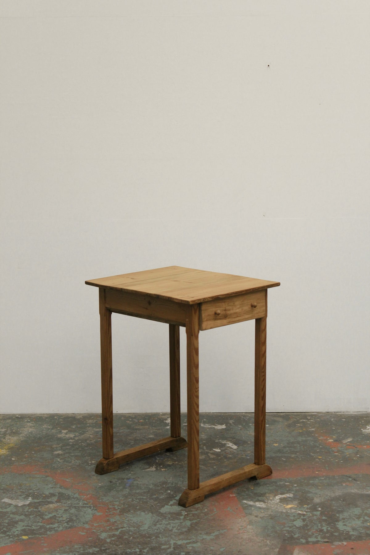 #1132 table