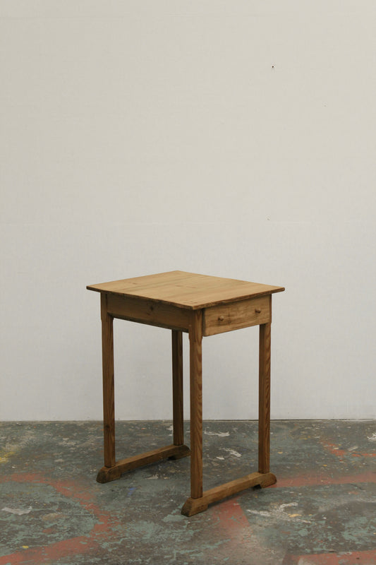 #1132 table