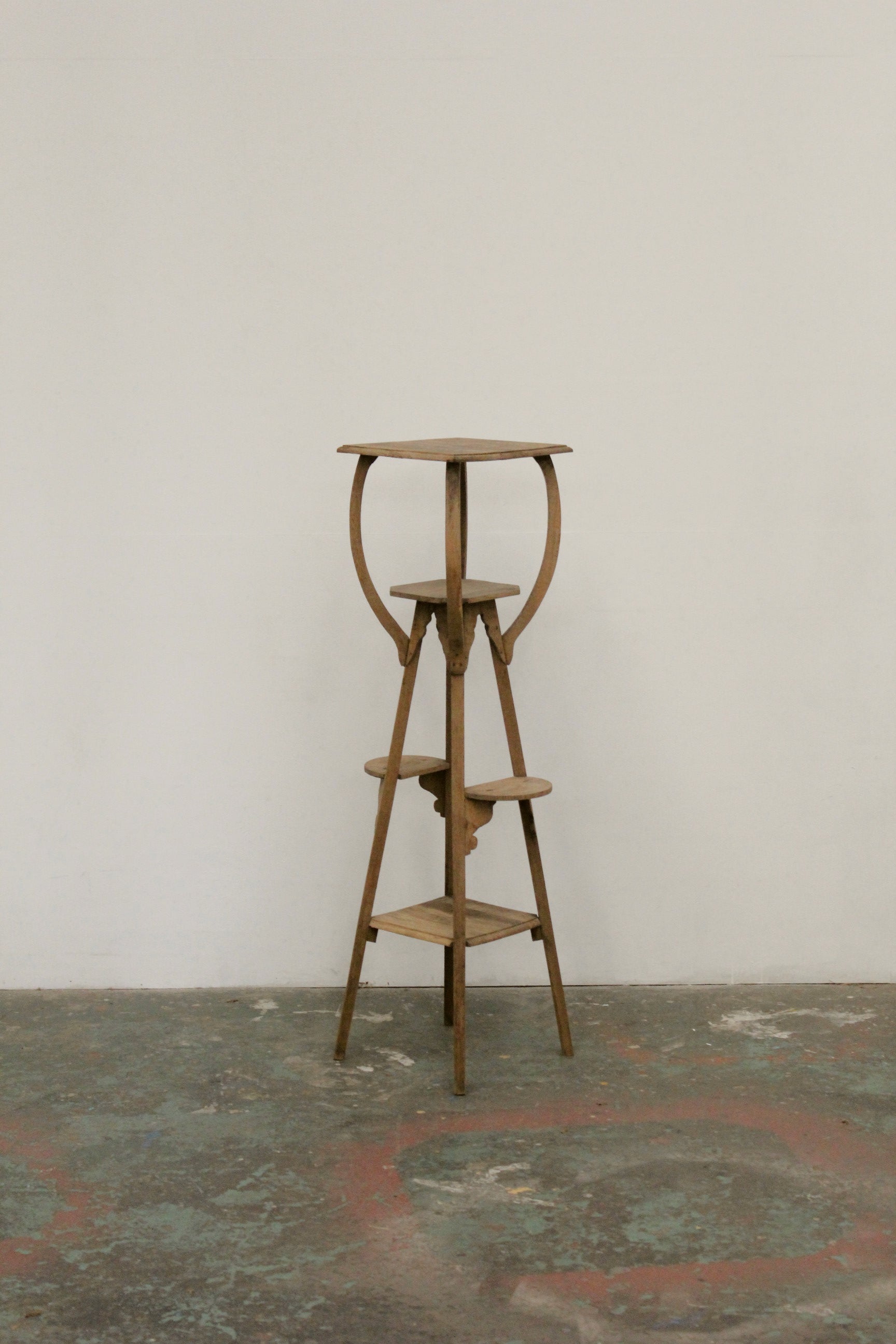 #1141 plant stand