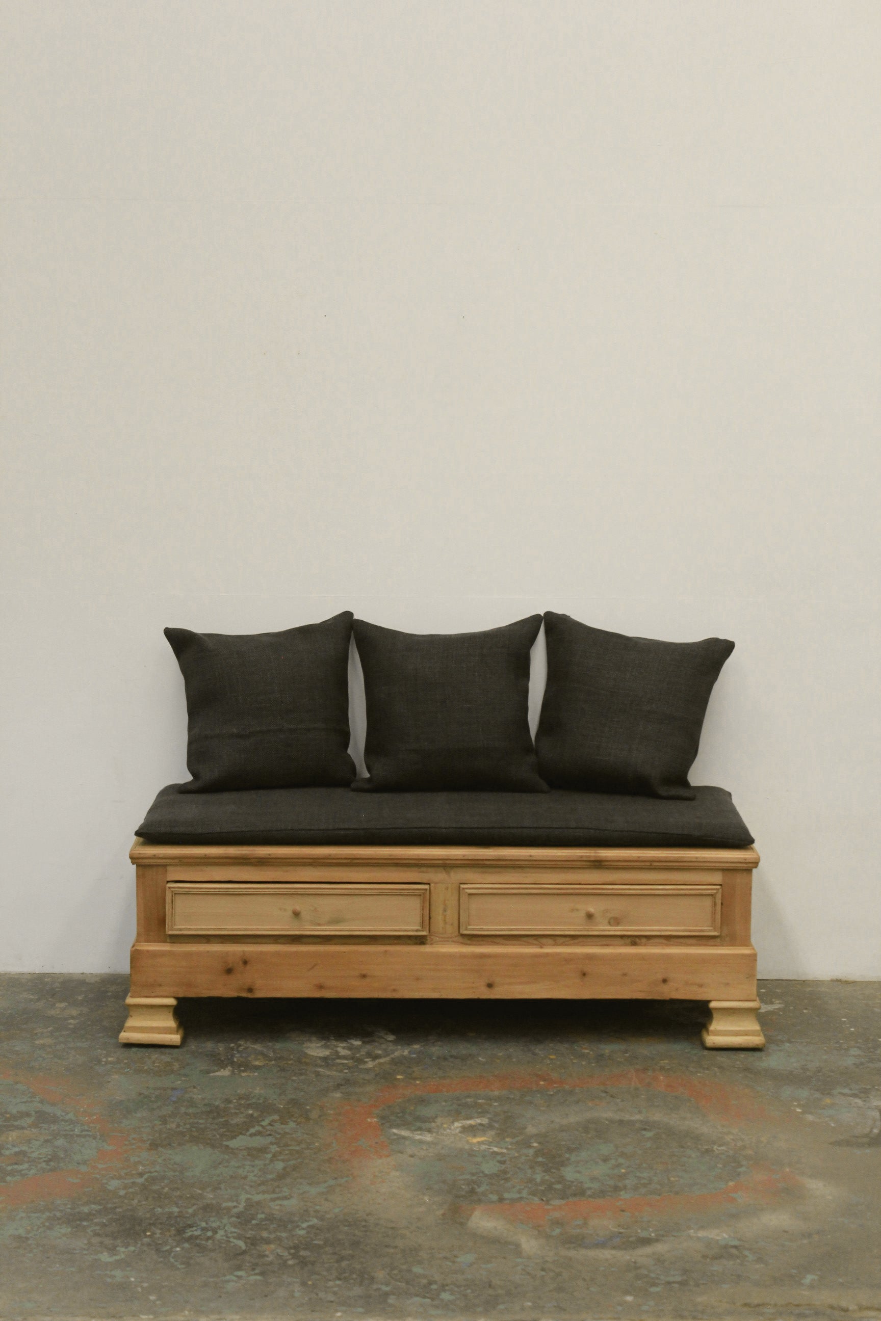 #1147 bench