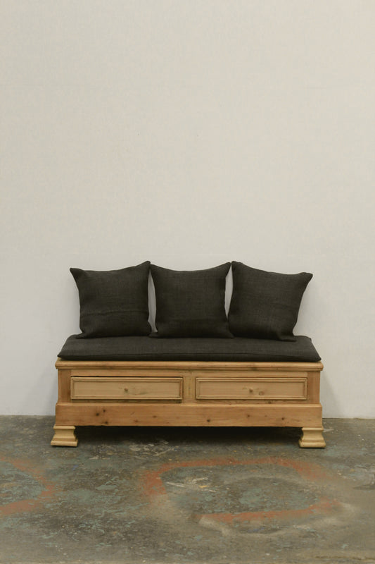 #1147 bench