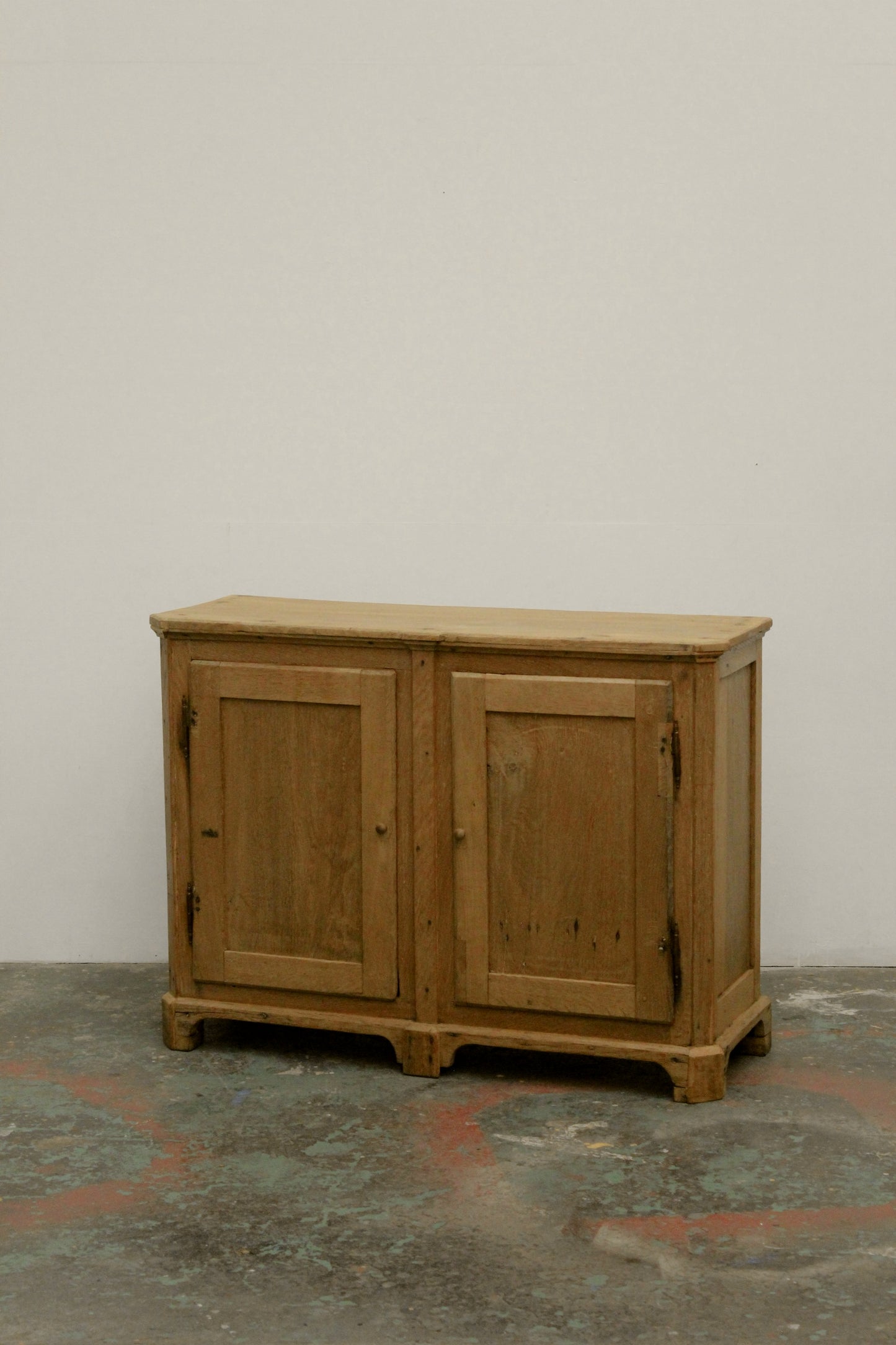 #1165 cabinet