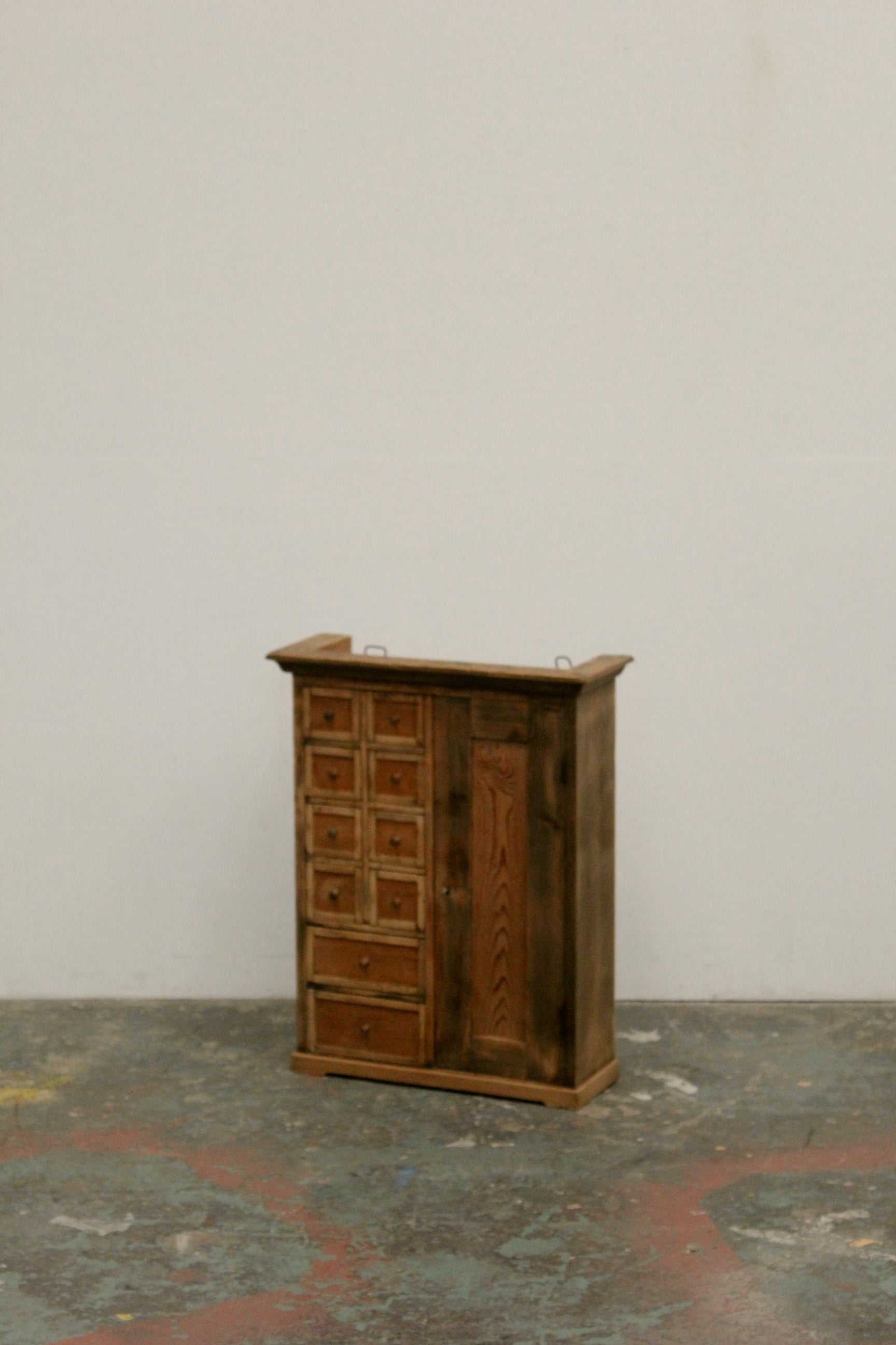 #1204 cabinet