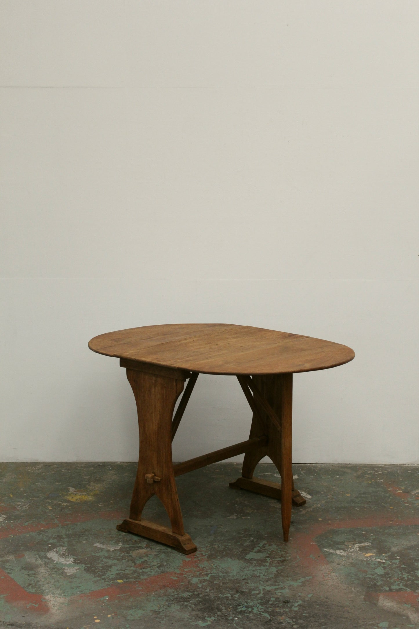 #1234 butterfly table