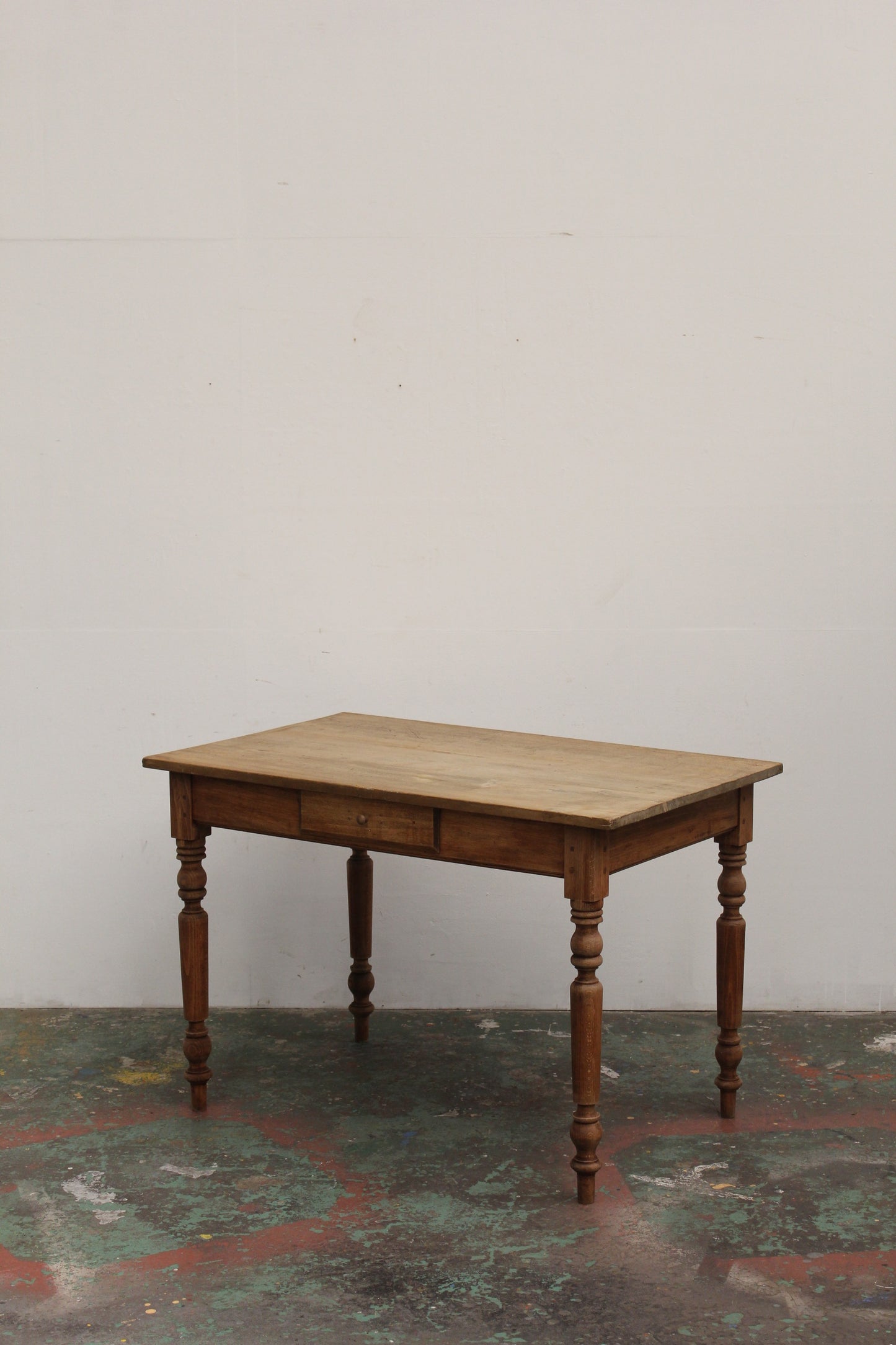#1279 table