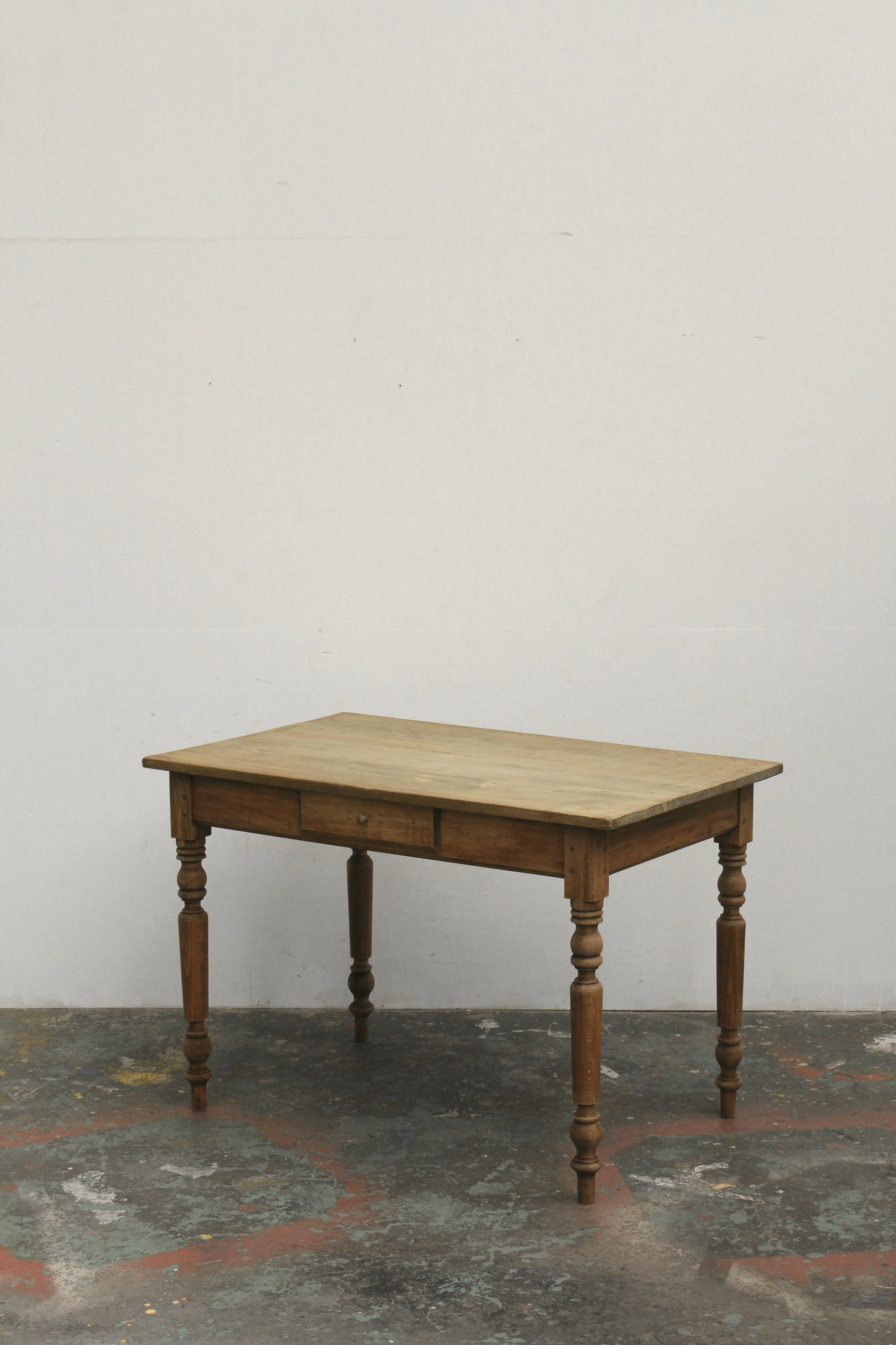 #1279 table