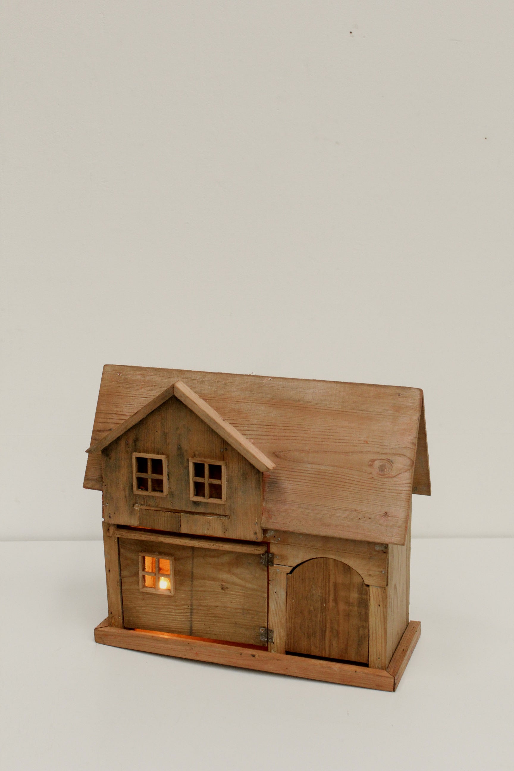 #1505 house lamp
