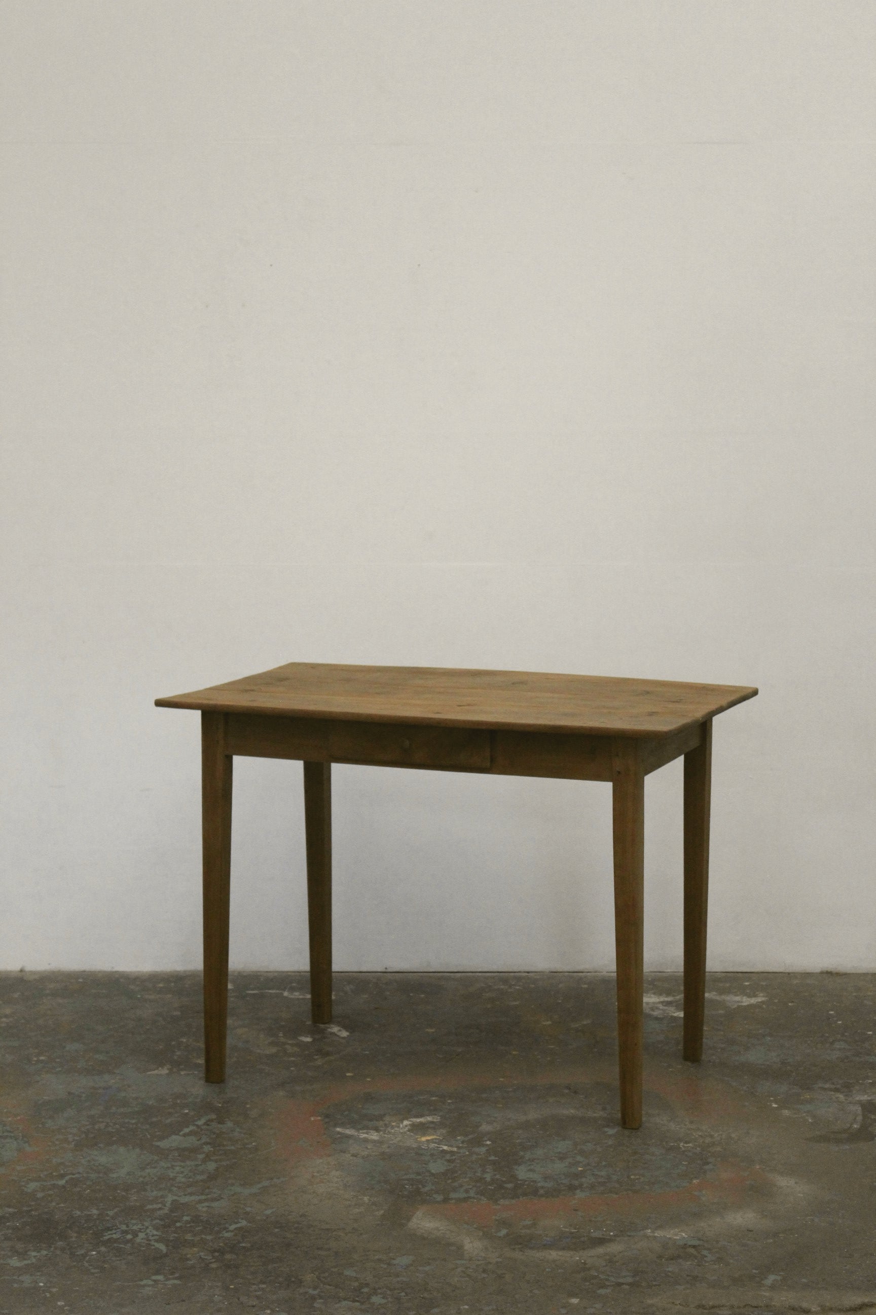 #1568 table