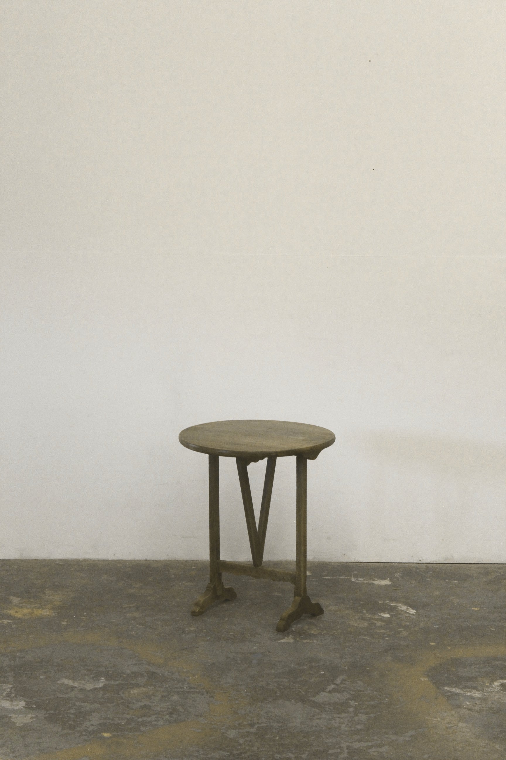 #1584 side table