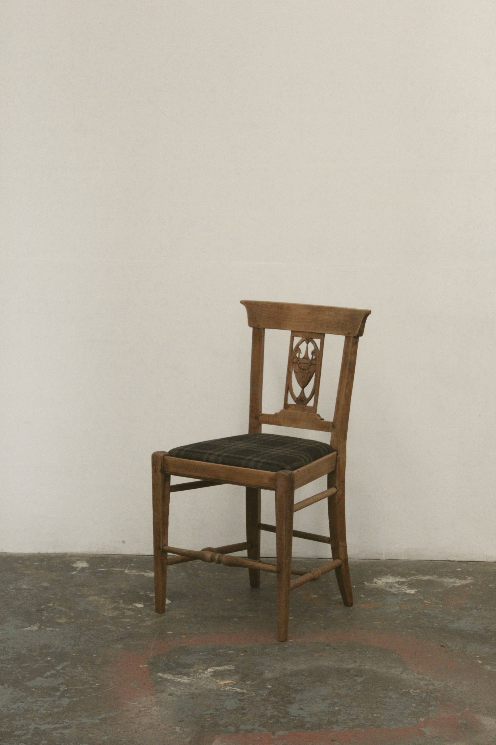 #1585 chair