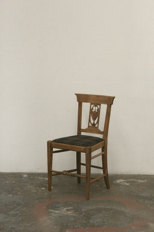 #1585 chair