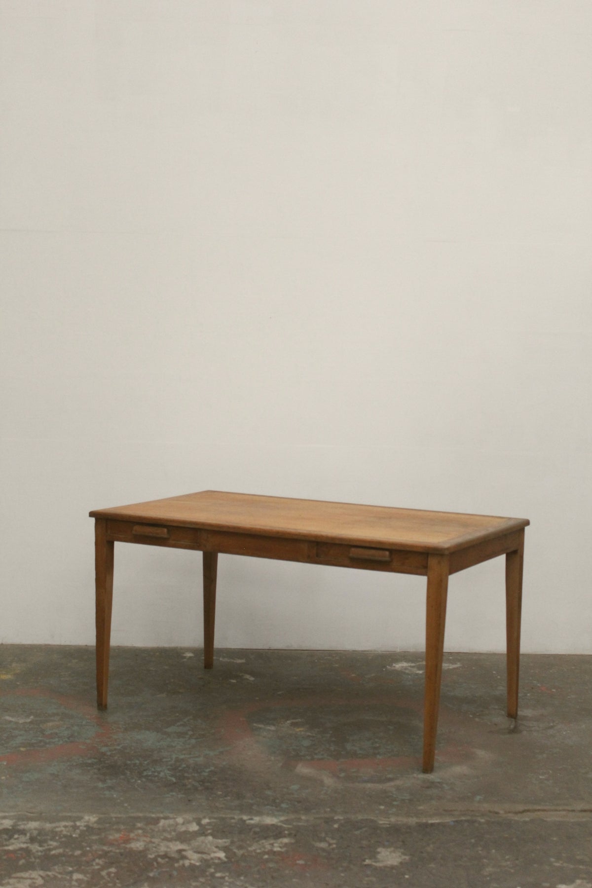 #1590 table