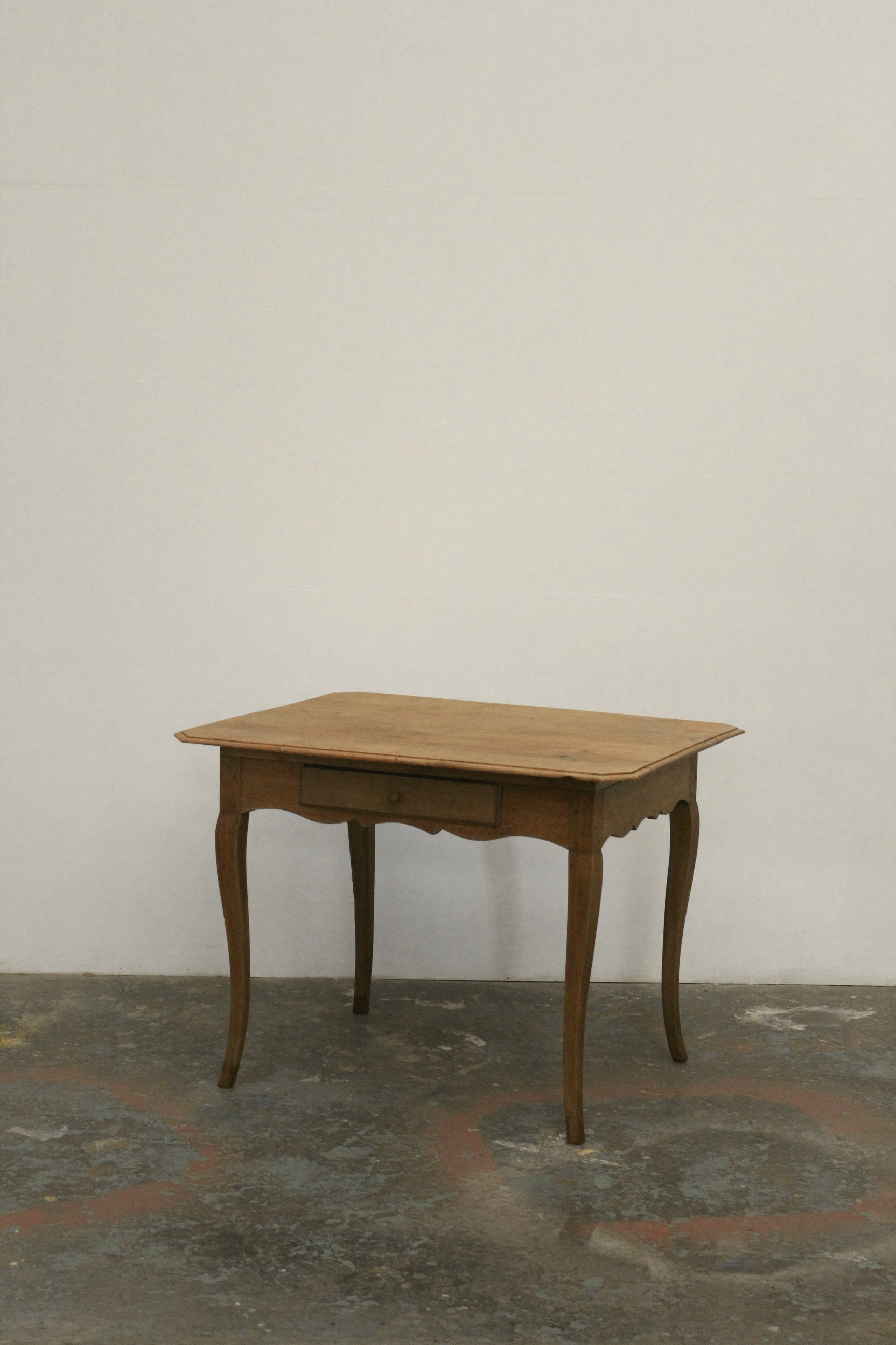 #1607 table